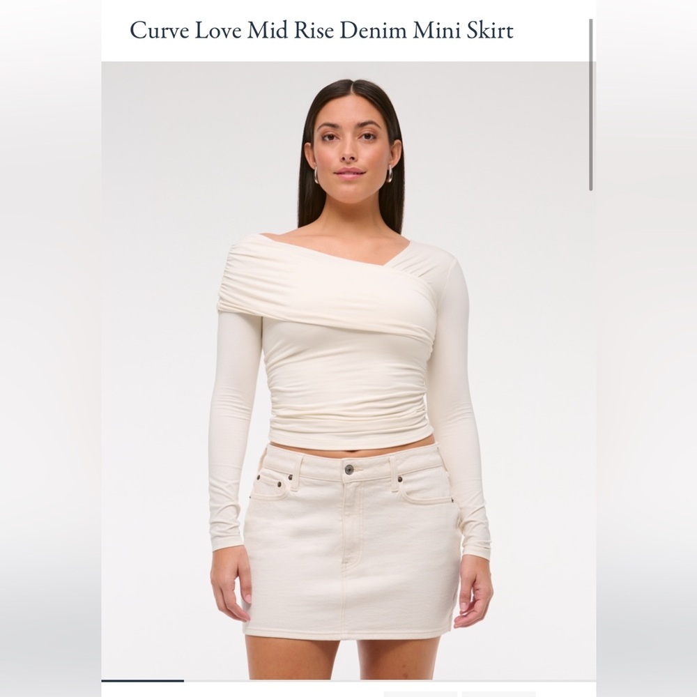 A&F Curve Love Mid Rise Denim Mini Skirt